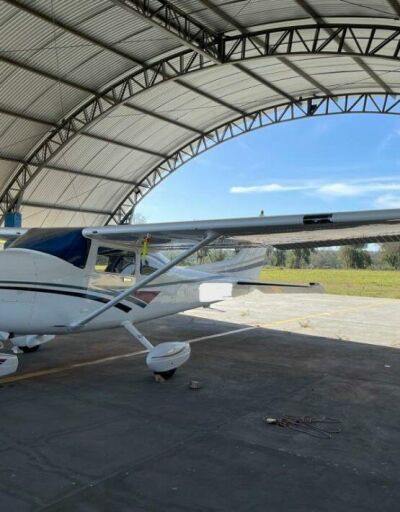 Imagem principal de Cessna Aircraft C182 loading=